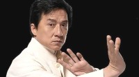 成龍70歲了還在拍打戲 希望自己拍電影拍到93歲