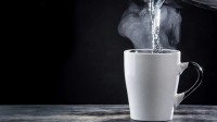 主打一個聽勸 外國人開始喝熱水：中國朋友擔(dān)心我