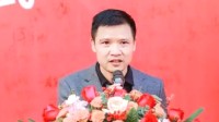 快遞小哥逆襲成中國芯大佬 20年完成中國科技人逆襲